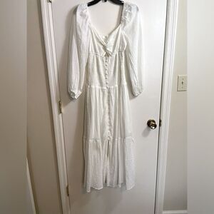 ASTR the label Revolve Elegant White Twist Bust cutout Maxi Dress XS